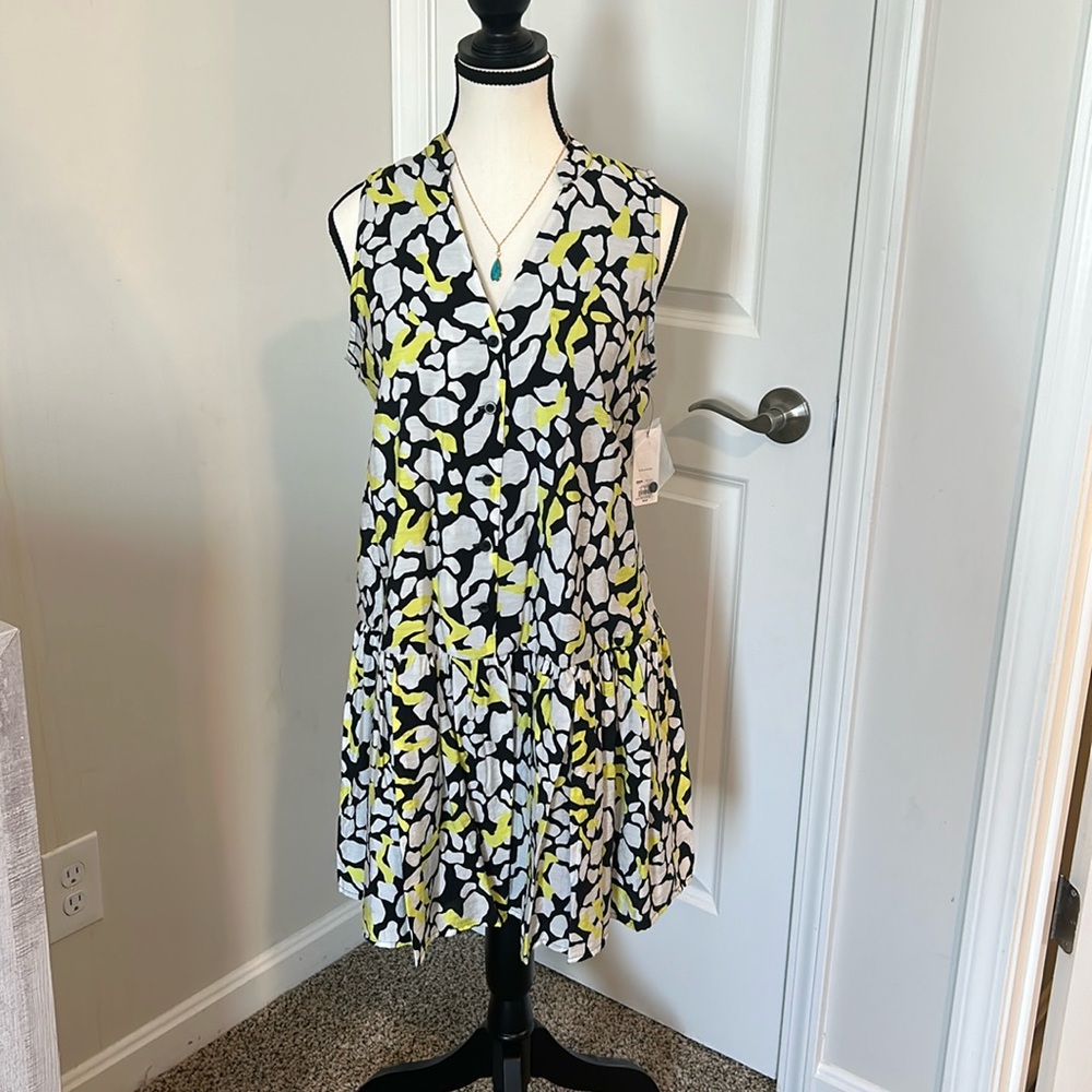 Nine West button front ruffle hem dress NWT